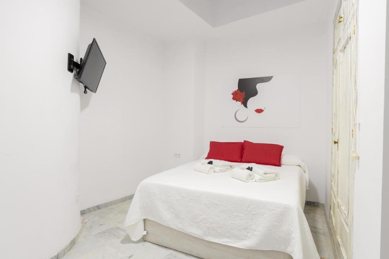 Guesthouse Room & Studio Seville La Flamenka Екстер'єр фото