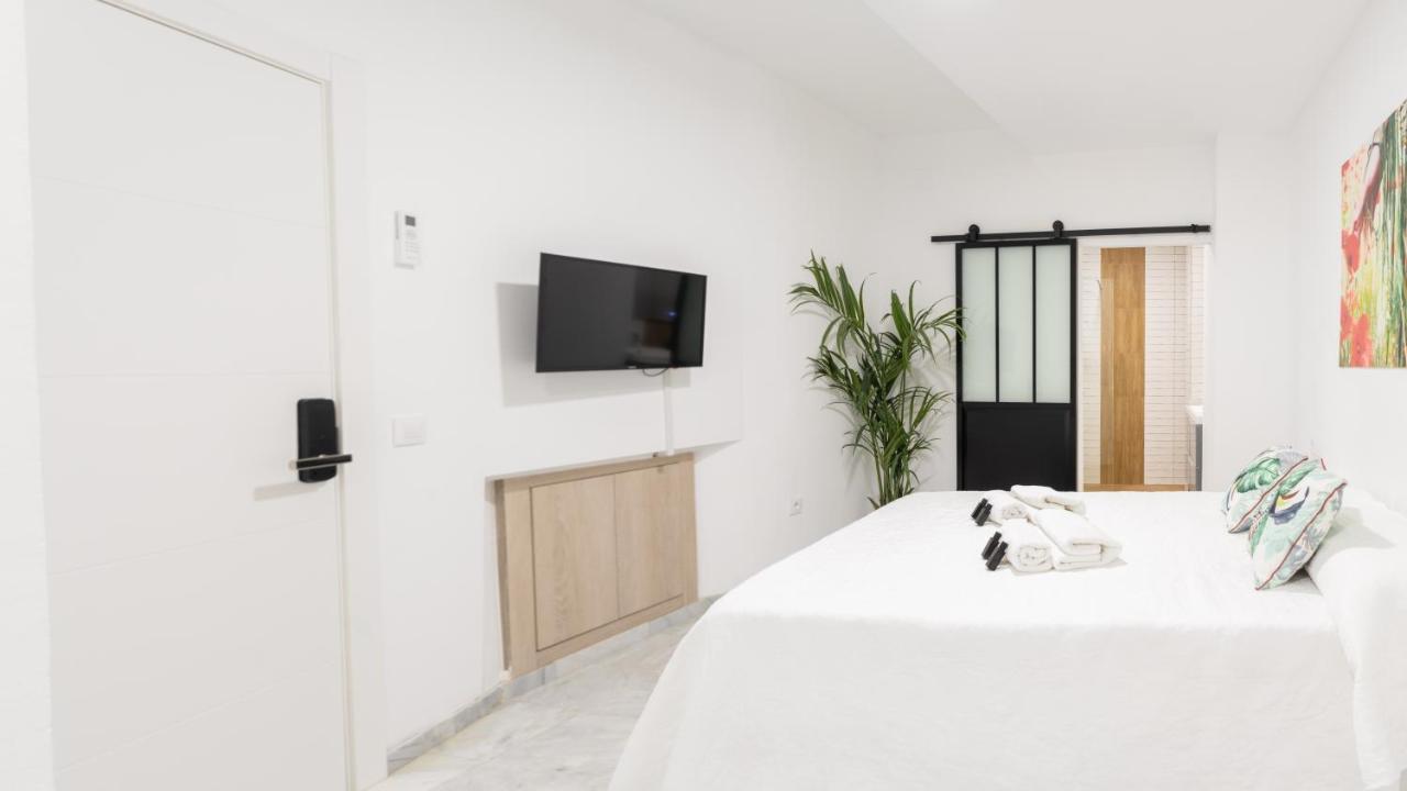 Guesthouse Room & Studio Seville La Flamenka Екстер'єр фото